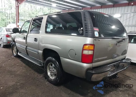 2003 Chevrolet Suburban 1500 Ls из США, поврежденный, VIN 3GNFK16Z53G299234